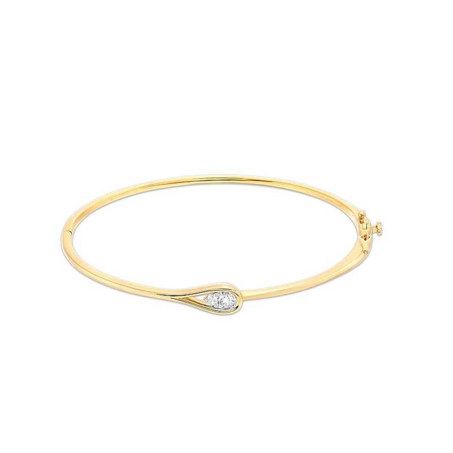 Bracelets Zales | 1/4 Ct. T.W. Certified Pear-Shaped Lab-Created Multi-Diamond Sideways Bangle In 14K Gold (F/Si2) - 7.25"